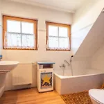 Freesenbruch Doppelhaushälfte 9a - Leuchtturm Ferienhaus *