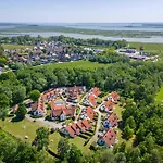 Freesenbruch Doppelhaushälfte 9a - Leuchtturm Ferienhaus