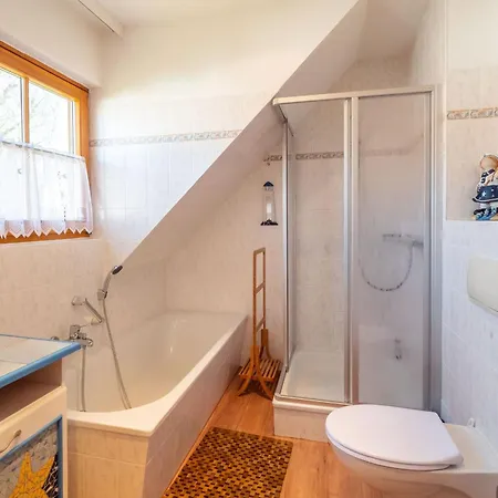 Freesenbruch Doppelhaushälfte 9a - Leuchtturm Ferienhaus *
